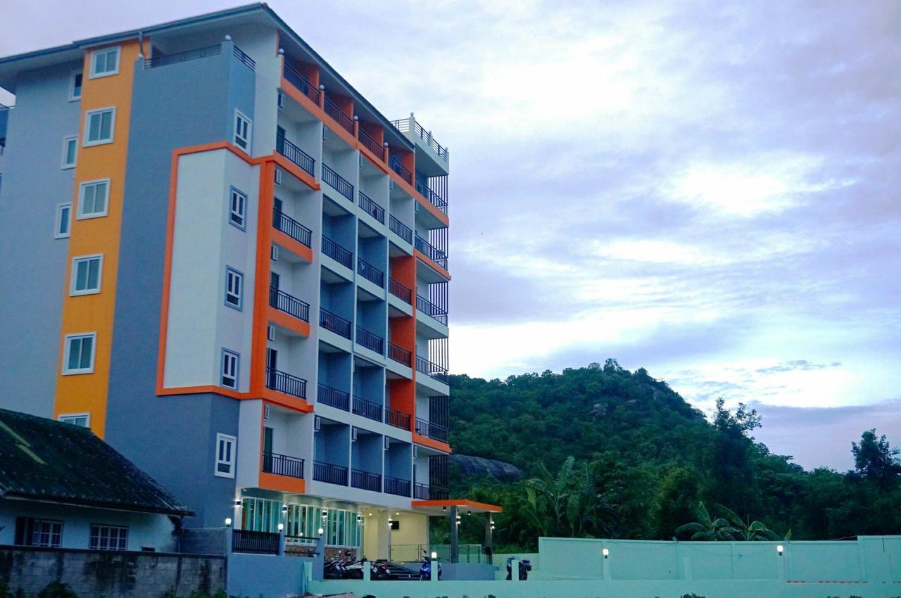 A.D. Living Hotel Hua Hin Exterior photo